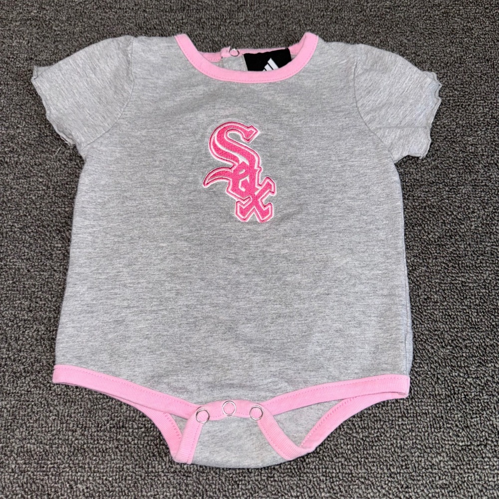 Adidas Chicago White Sox Infant Bodysuit Gray Pink Logo 6-9 Months
